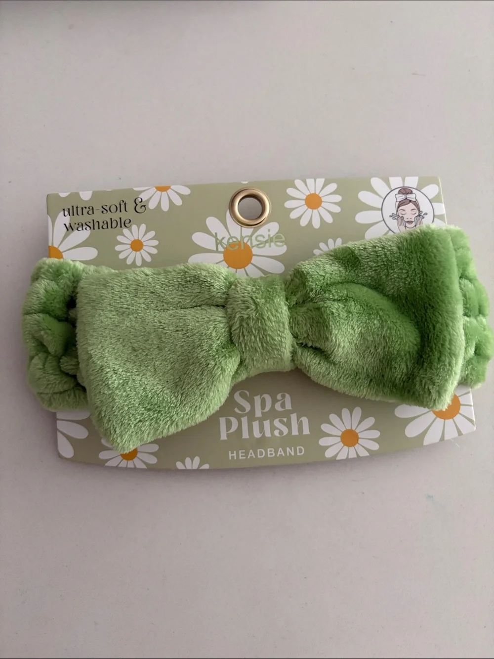 Kensie Spa Plush Headband in Light Green with Bow